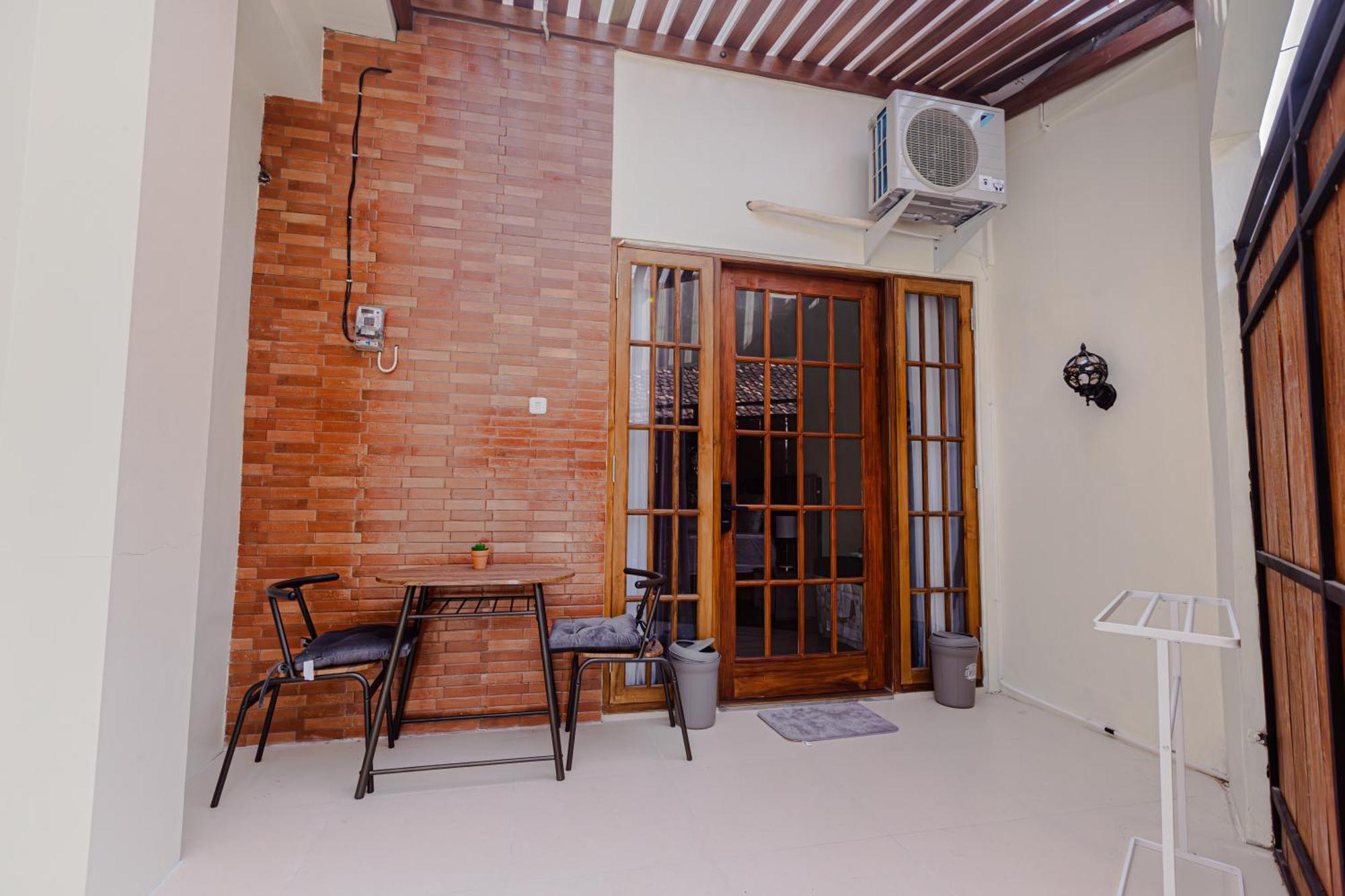 Inez Homestay Yogyakarta Eksteriør billede